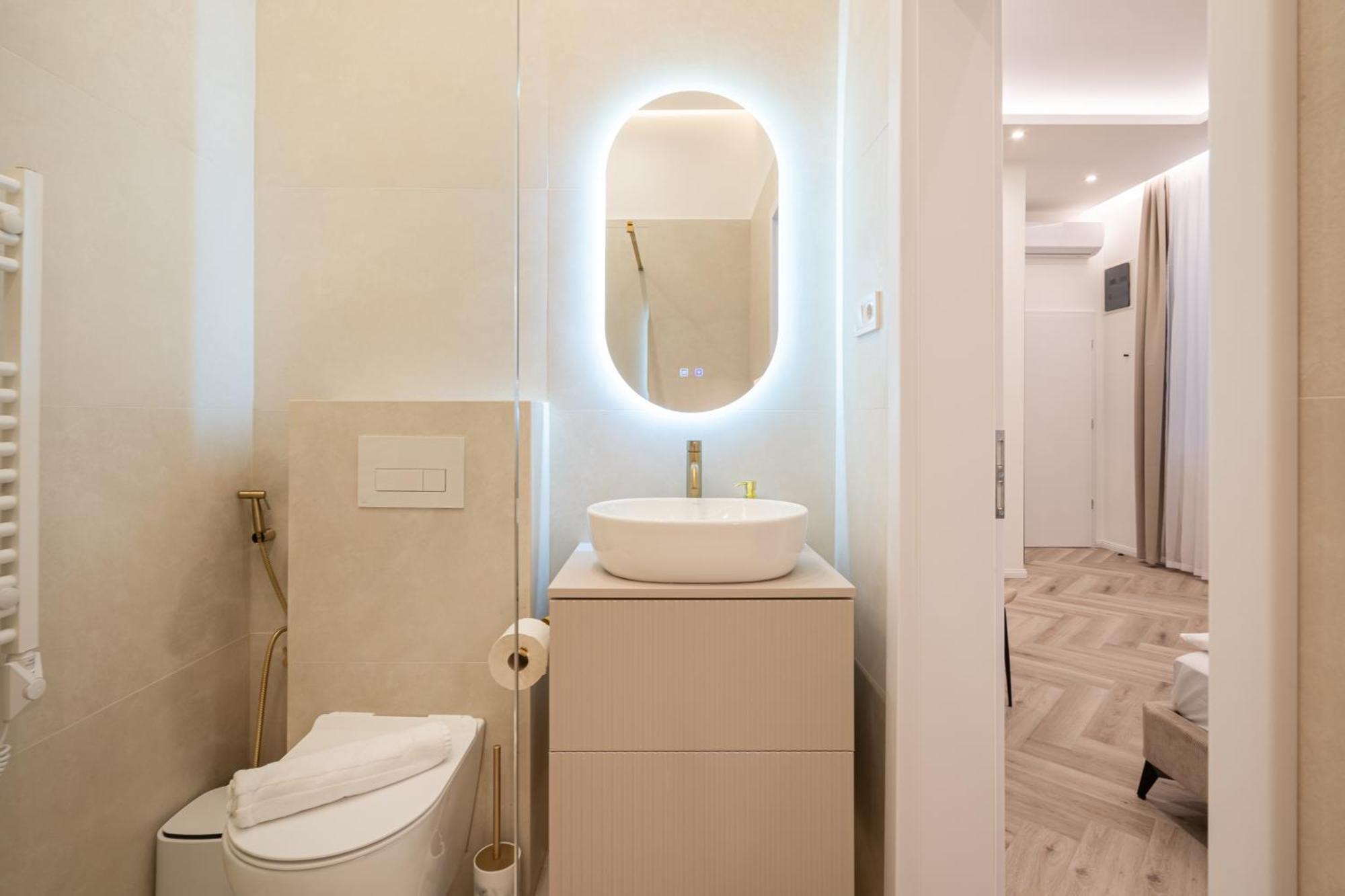 K51 - Kiraly Boutique Residence - Best Location By Bqa Будапеща Екстериор снимка